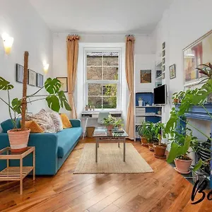 Anvers Apartment